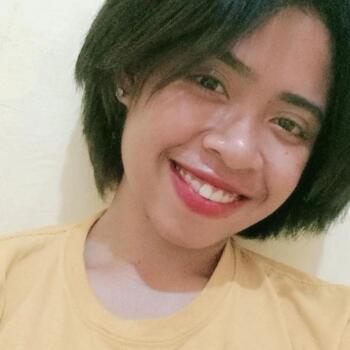 Babysitter in Jakarta: Sri