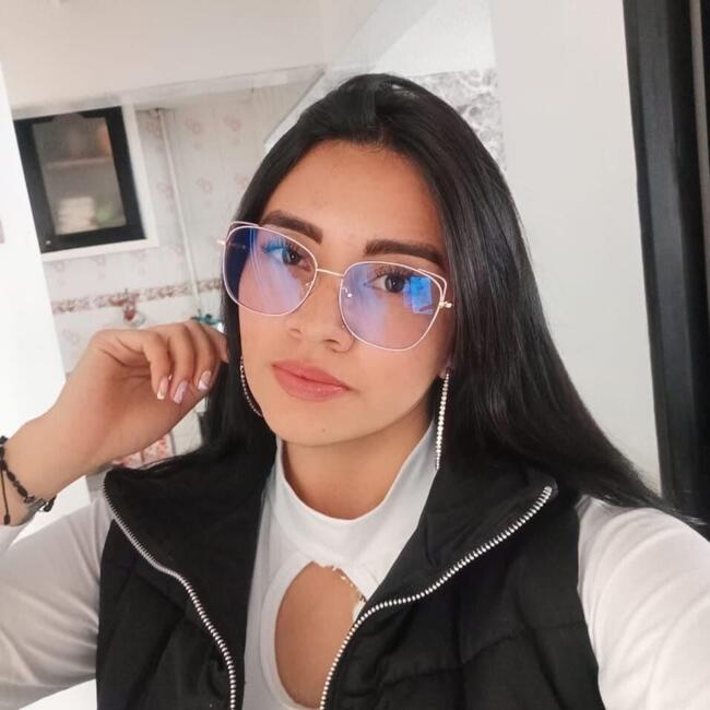 Babysitter in Bogotá: Angie tatiana
