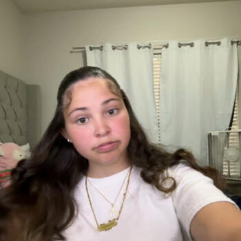 Babysitter in Gonzales: Val