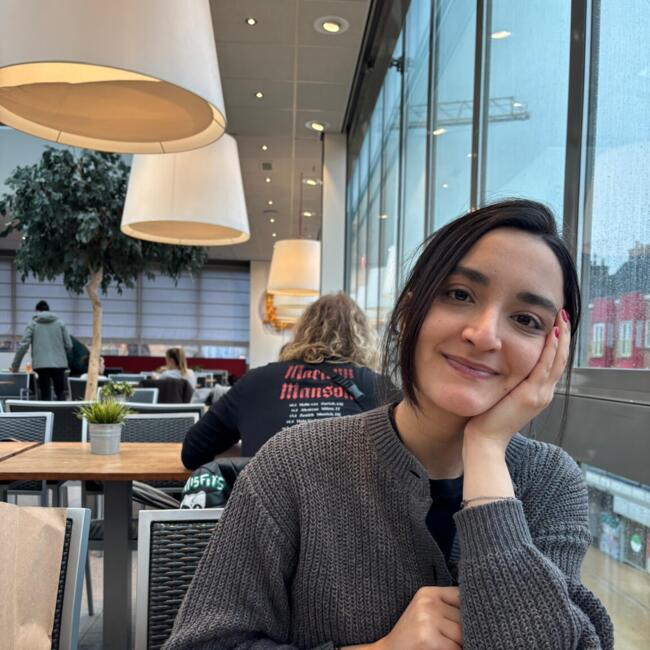 Babysitter in Delfzijl: Tuğçe