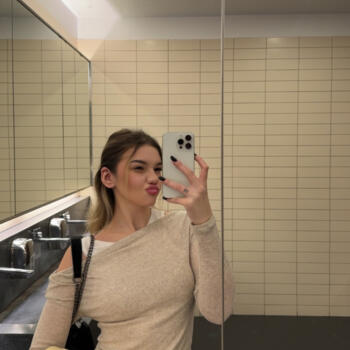 Babysitter Iași: Bianca