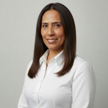 Babysitter in Piura: Iris