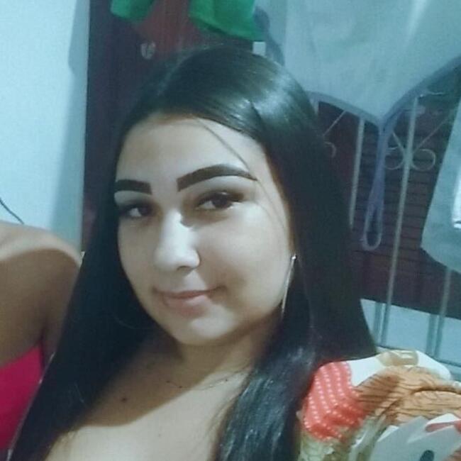 Babysitter in Cariacica: Nicole