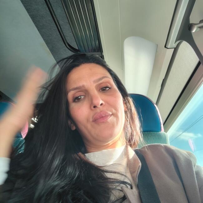 Babysitter in Amiens: Dhekra