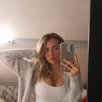 Babysitter Saint-Fargeau-Ponthierry: Emma