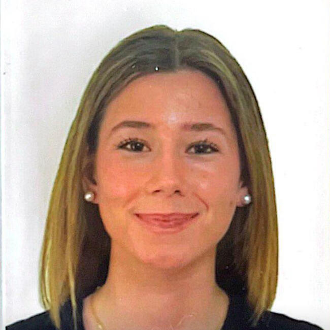 Babysitter in Pamplona: Claudia