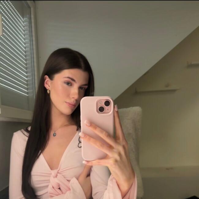 Babysitter in Maastricht: Mathilde