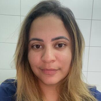 Babysitter Aracaju: Dayane