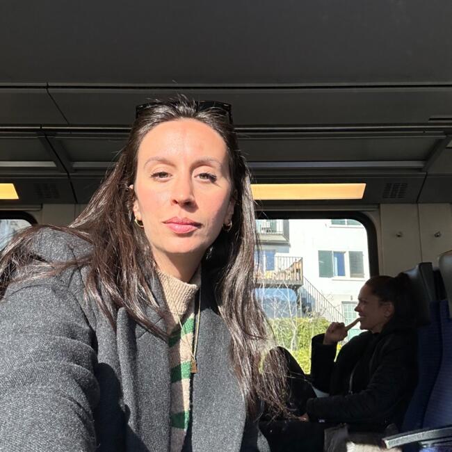 Babysitter in Zollikon: Sara