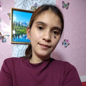 Babysitter in Dubai: Arlene