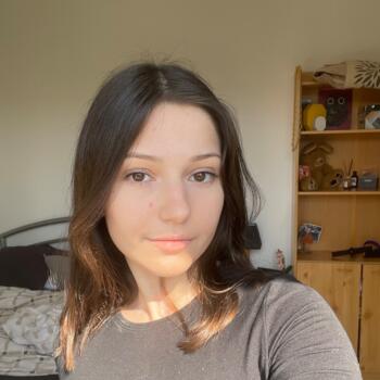 Babysitter in Champagné-Saint-Hilaire: Caroline