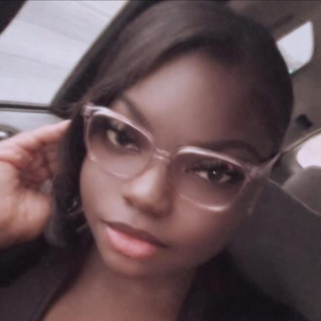 Babysitter in Converse (Texas): Destiny