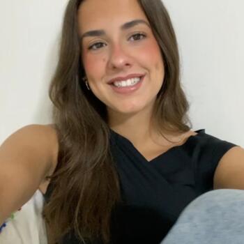 Babysitter in Seville: Laura