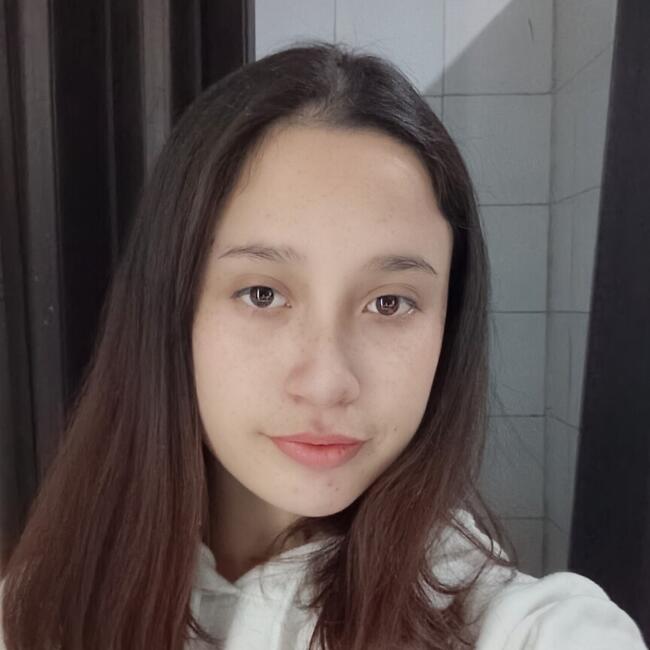 Babysitter in Funes: Candela