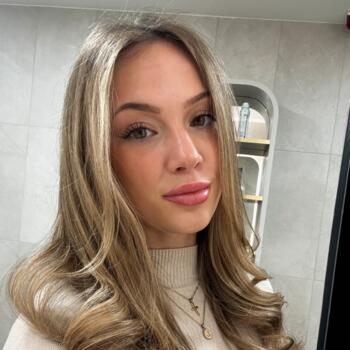 Babysitter in Budapest: Dorina Eszter