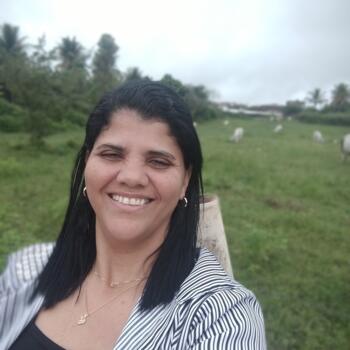 Babysitter in Recife: Suzana