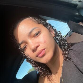 Babysitting job in São Luís: babysitting job Adria