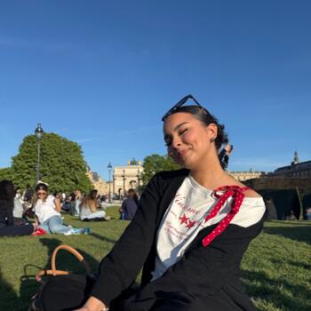 Babysitter in Vitry-sur-Seine: Celya