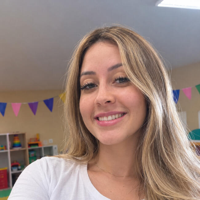 Babysitter in Jaguariúna: Júlia