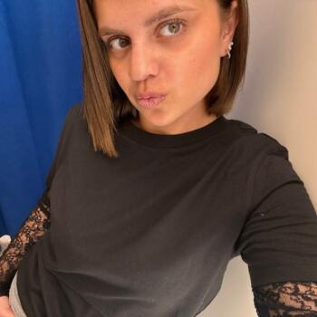 Baby-sitter à La Crau: Angelina