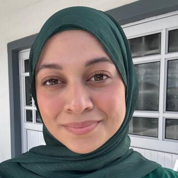 Babysitter in Cape Town: Thanaa