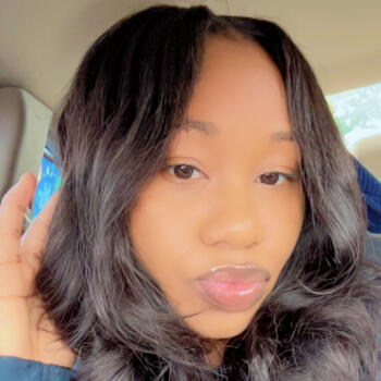 Babysitting job in Harvey (Illinois): babysitting job Jamilah