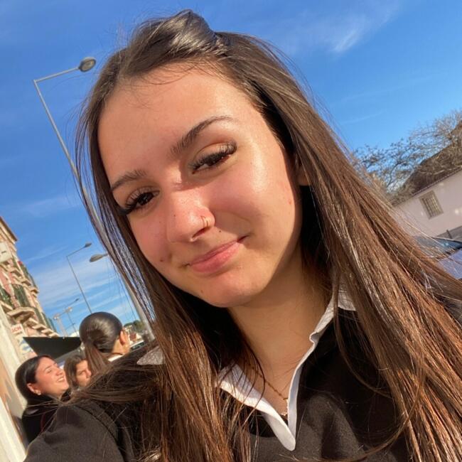 Babysitter em Setúbal: Carolina