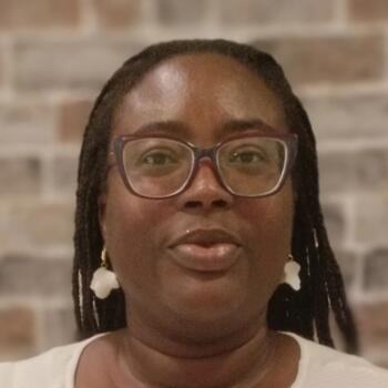 Babysitter i Porto: Adewunmi