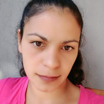 Niñera en González Catán: Micaela