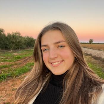 Babysitter em Beja: Mariana