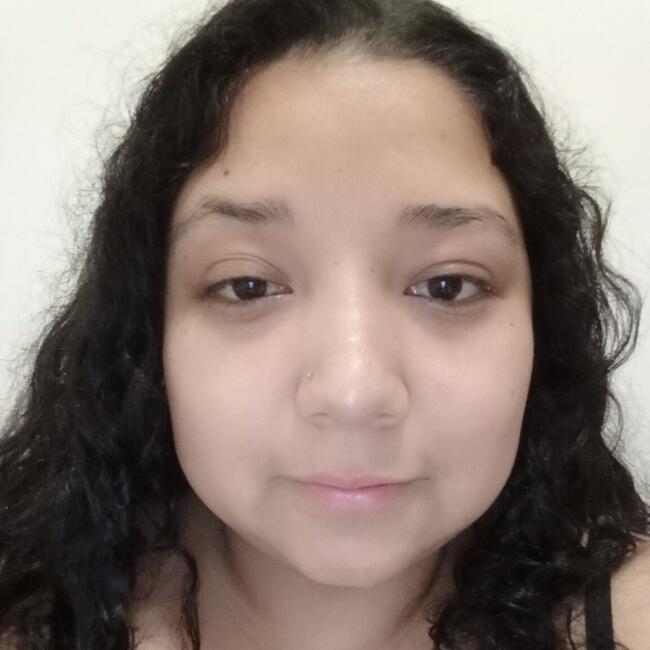 Babysitter in Paris: NASLY CAROLINA