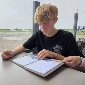 Babysitter in Naaldwijk: Colin