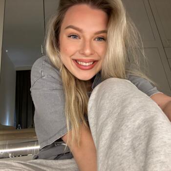 Babysitter στην περιοχή Χάγη: Bianka