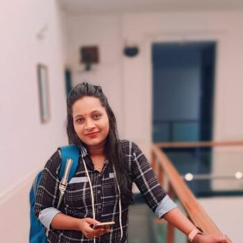 Babysitter in Mumbai: Rutuja