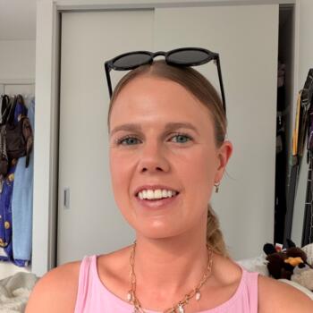Babysitter in Auckland: Skyla