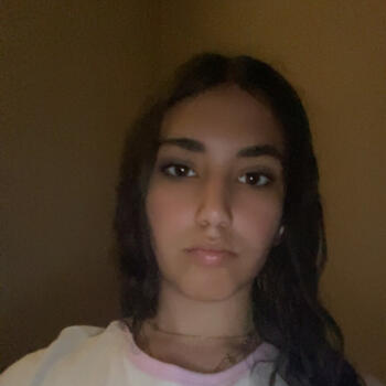 Babysitter in Lunel: Inaya