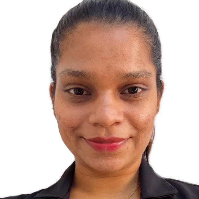 جليسة أطفال في دبي: Ashna