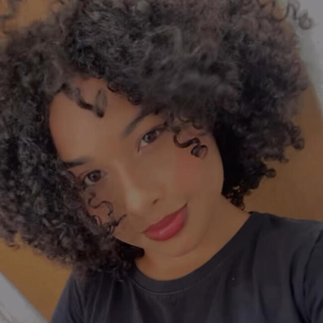 Babysitter in Salvador: Thauane