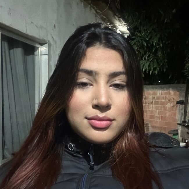 Babysitter in Duque de Caxias: Giovanna