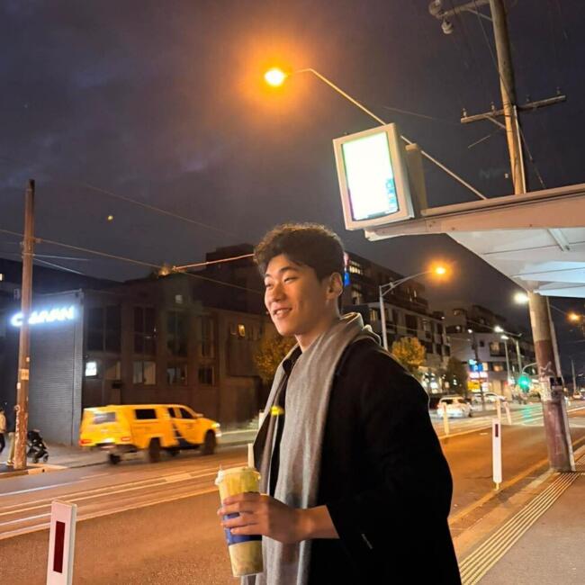 Babysitter in Melbourne: Yunje
