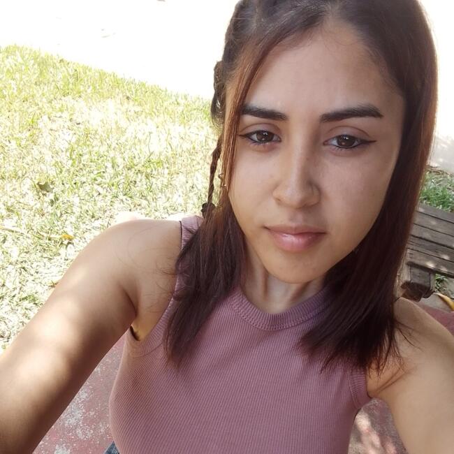 Babysitter in Pilar: Celeste Lucila