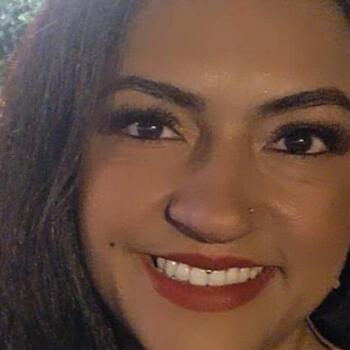 Babysitter in Curitiba: Kelly Cristina