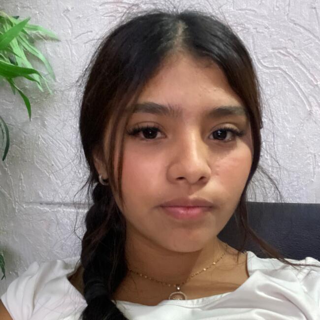 Babysitter in Coatzacoalcos: Alexandra