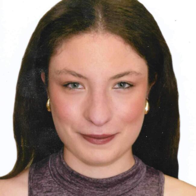 Babysitter in Piraeus: Filippa