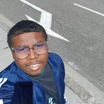 Babysitter in Francheville: Lionnel