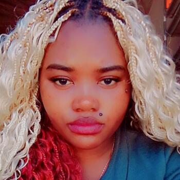 Babysitter in Nairobi: Shirleen