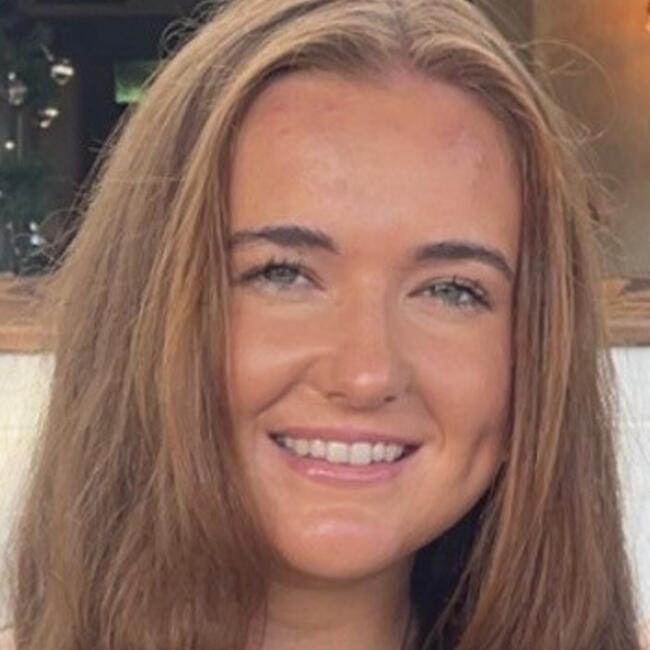 Babysitter in Melbourne: Emily