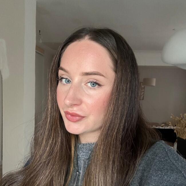 Babysitter in Toulouse: Adèle