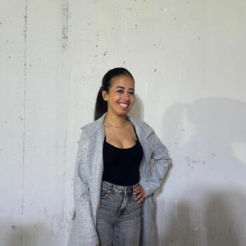 Babysitter in Meliana: Aya