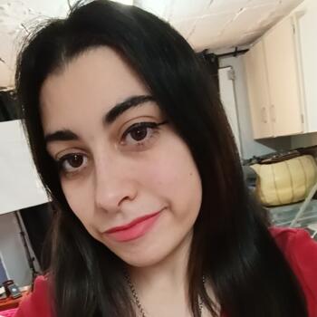 Babysitter in Morsang-sur-Orge: Angelina